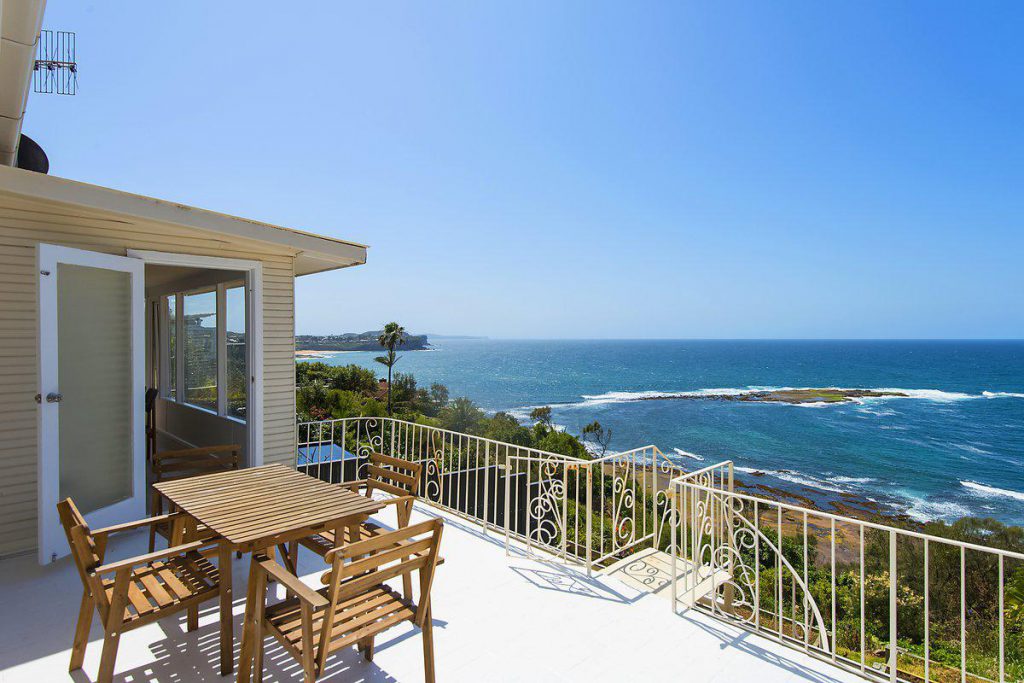 Pacific Princess holiday home newport